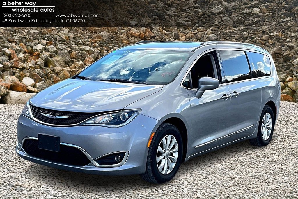 Used 2019 Chrysler Pacifica Touring-L