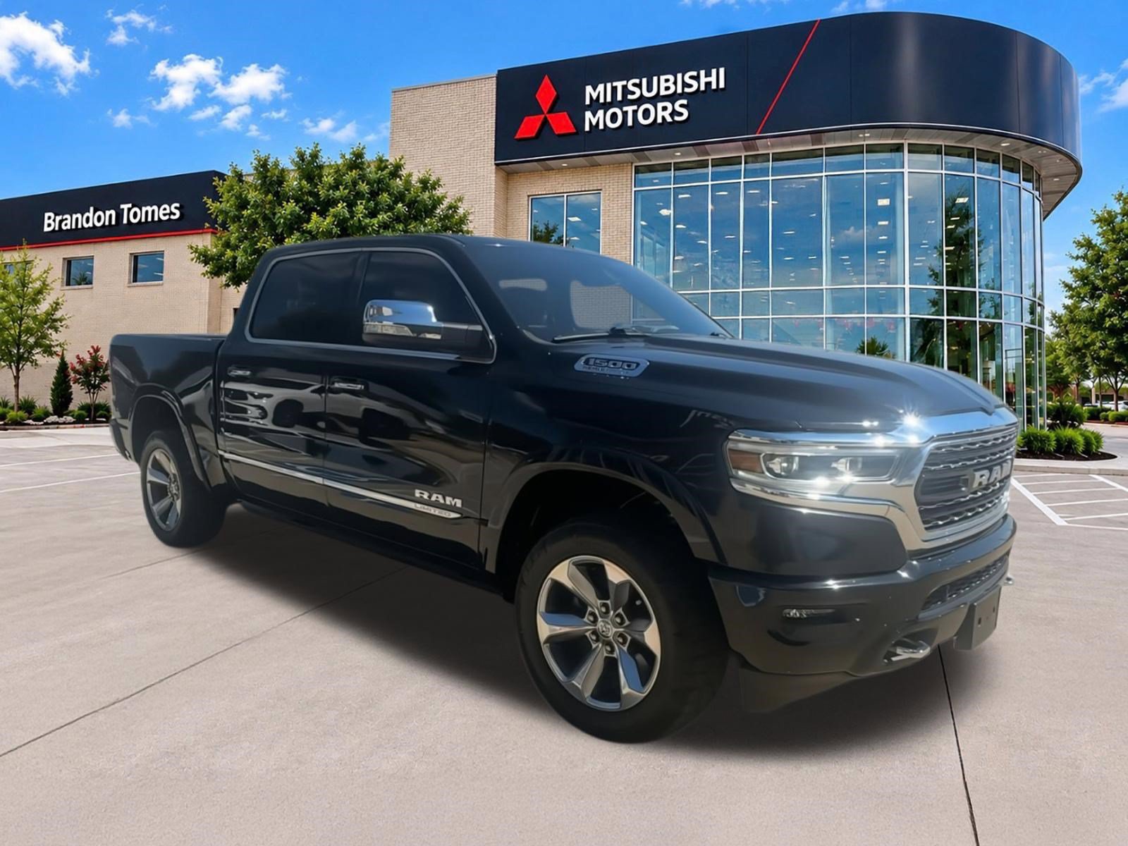 Used 2022 RAM 1500 Limited RWD image 3