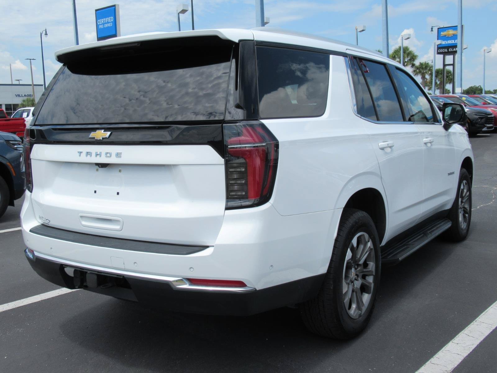 Certified 2025 Chevrolet Tahoe LS AWD/4WD image 5
