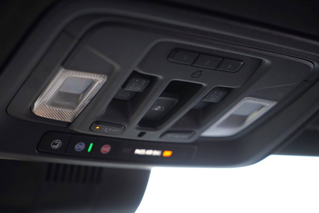 Used 2024 Chevrolet Silverado 3500 High Country w/ Technology Package image 31