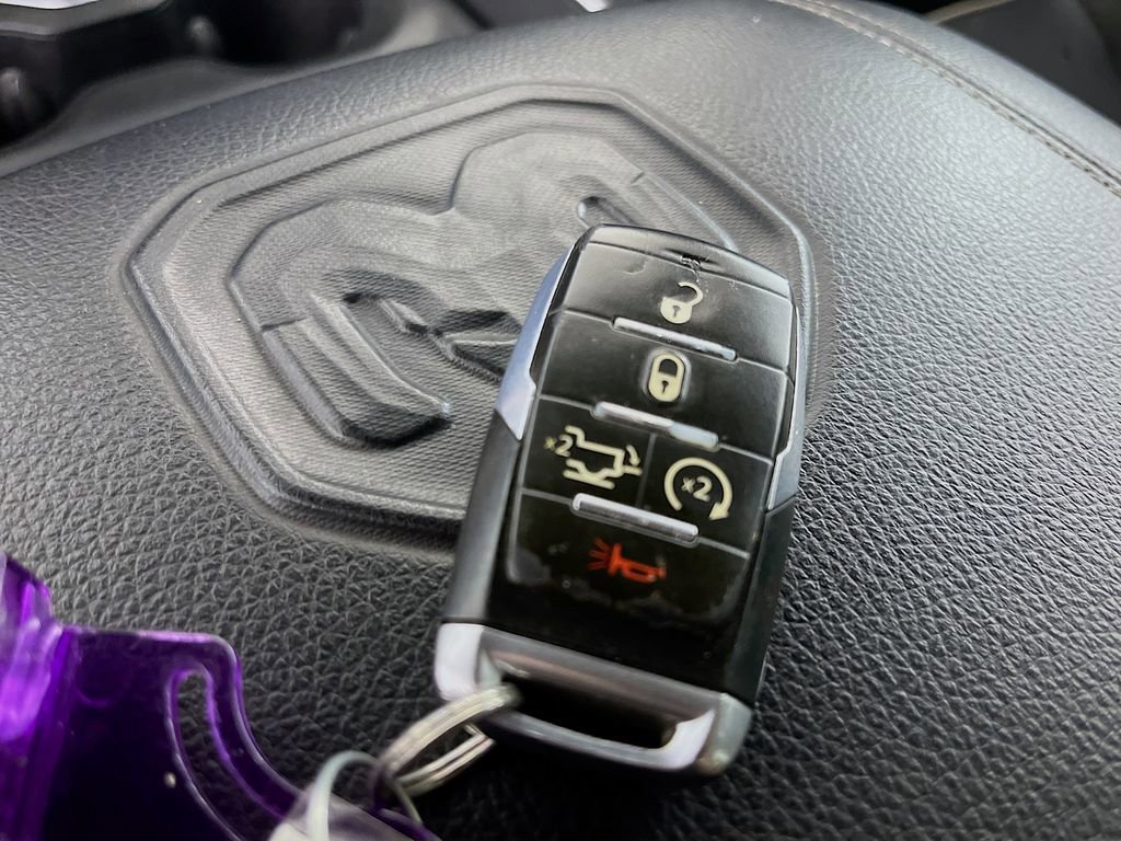 Used 2022 RAM 1500 Laramie AWD/4WD image 24