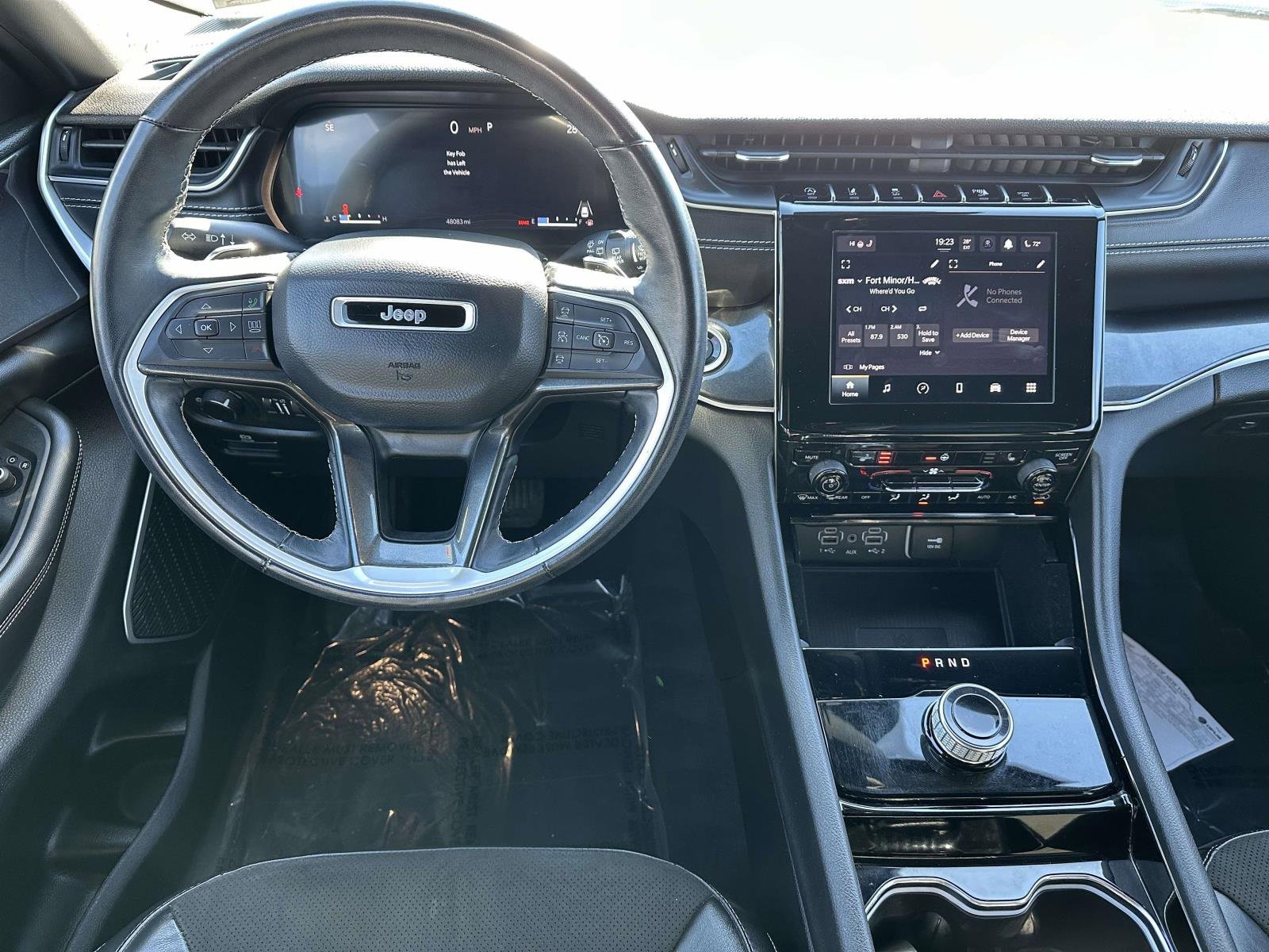 Used 2022 Jeep Grand Cherokee L Laredo image 8