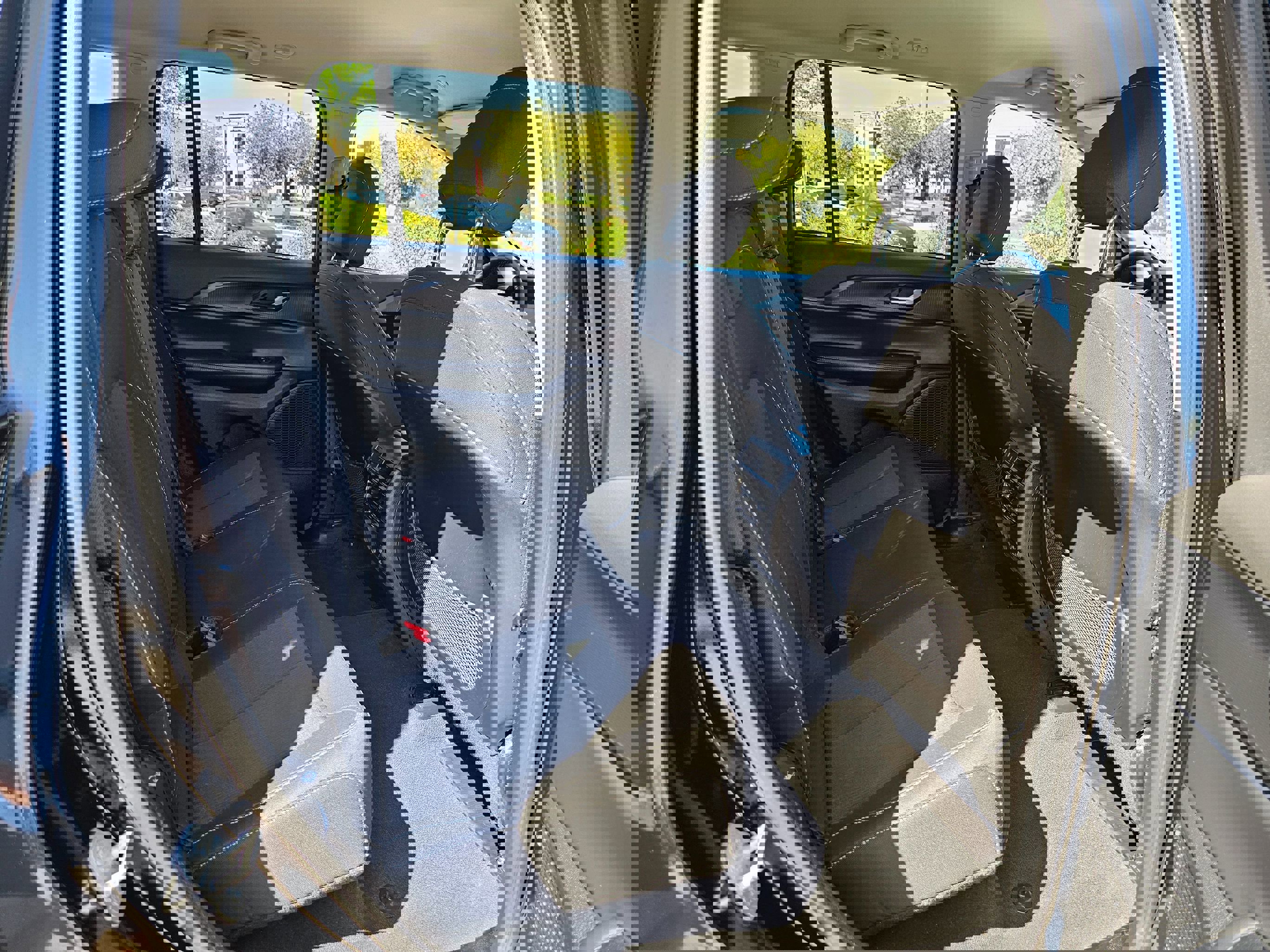 Used 2024 Jeep Grand Cherokee Laredo image 29