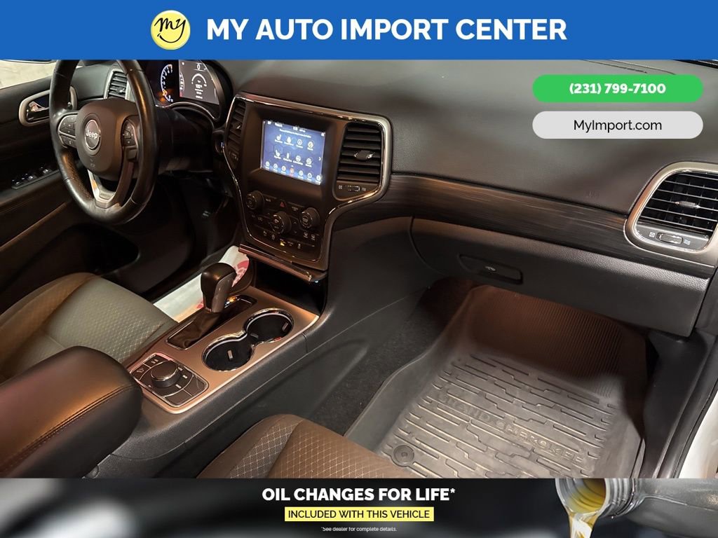 Used 2021 Jeep Grand Cherokee Laredo image 30