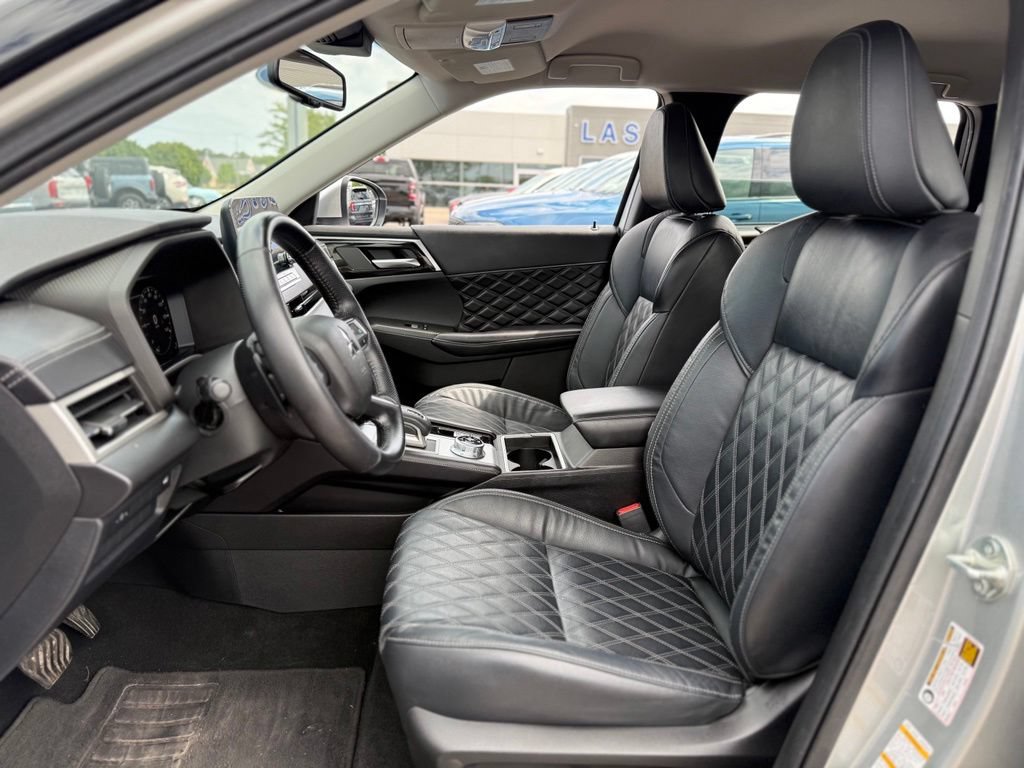 Used 2022 Mitsubishi Outlander SEL AWD/4WD image 12