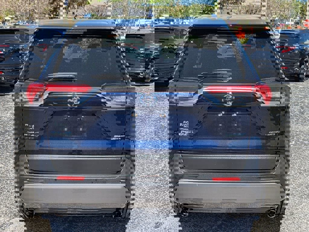 Used 2019 Toyota RAV4 Limited w/ Advanced Technology Package image 4