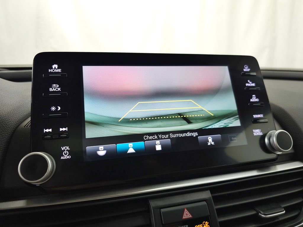 Used 2018 Honda Accord Touring image 27