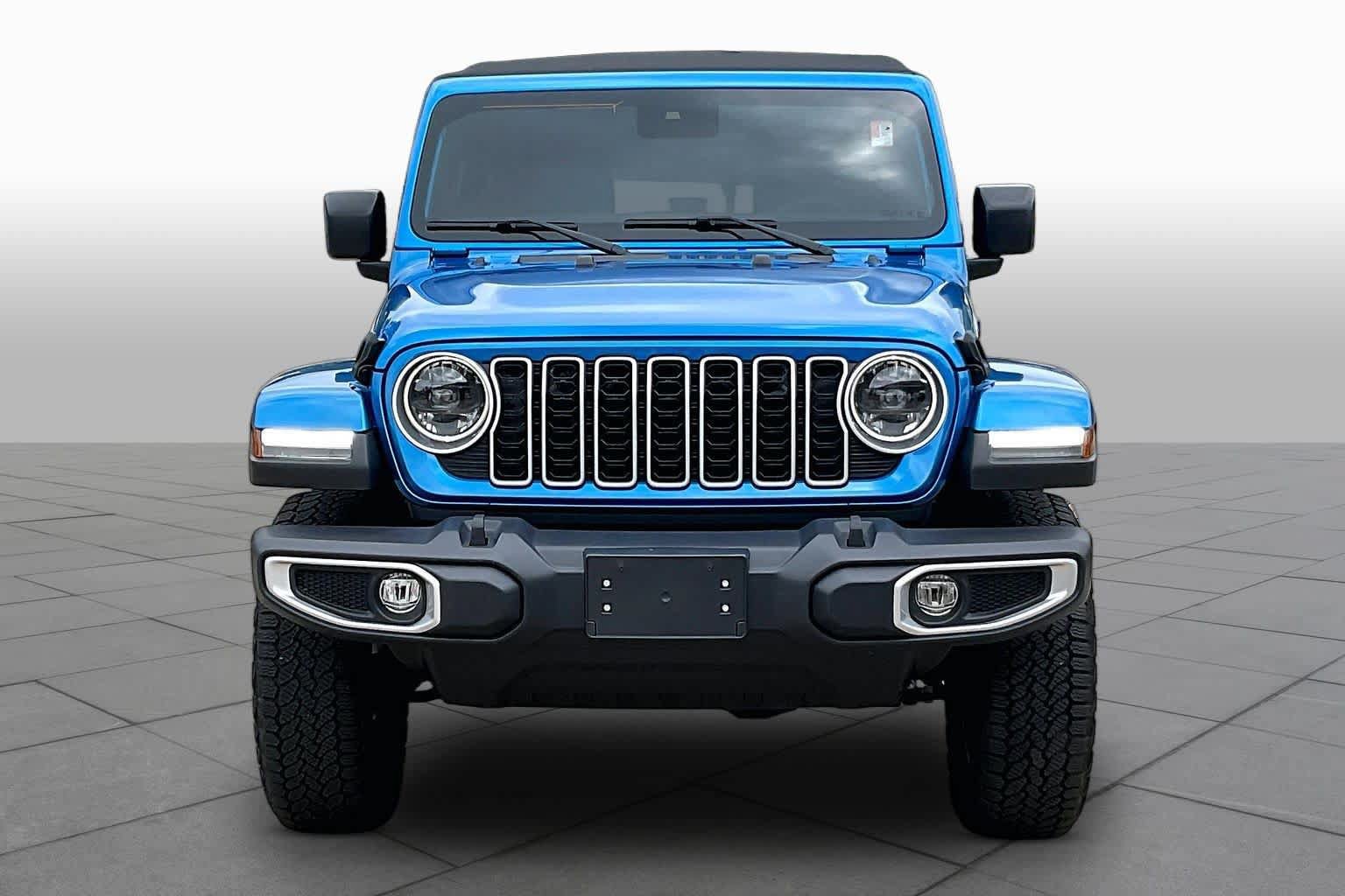 Used 2024 Jeep Wrangler Unlimited Sahara AWD/4WD image 4