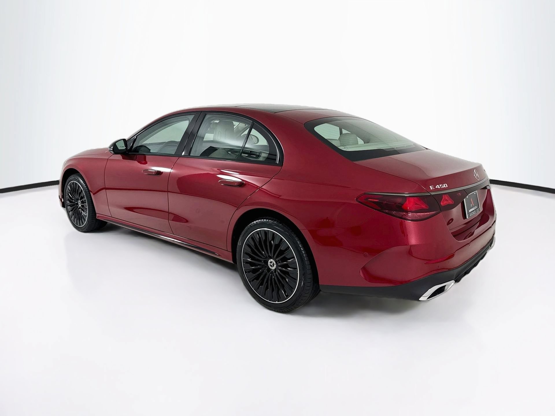 New 2027 Mercedes-Benz E 450 4MATIC Sedan image 6