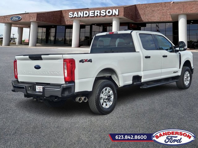 Used 2024 Ford F350 XLT image 3