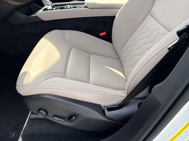 New 2026 Volvo XC90 B6 Plus image 20
