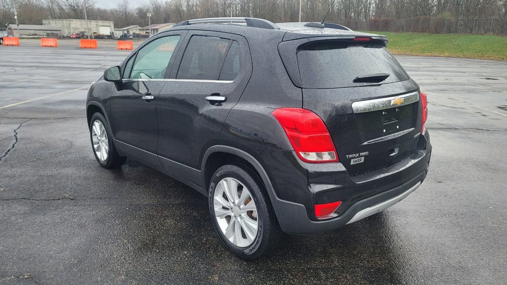 Used 2020 Chevrolet Trax Premier w/ LPO, Cargo Package image 9
