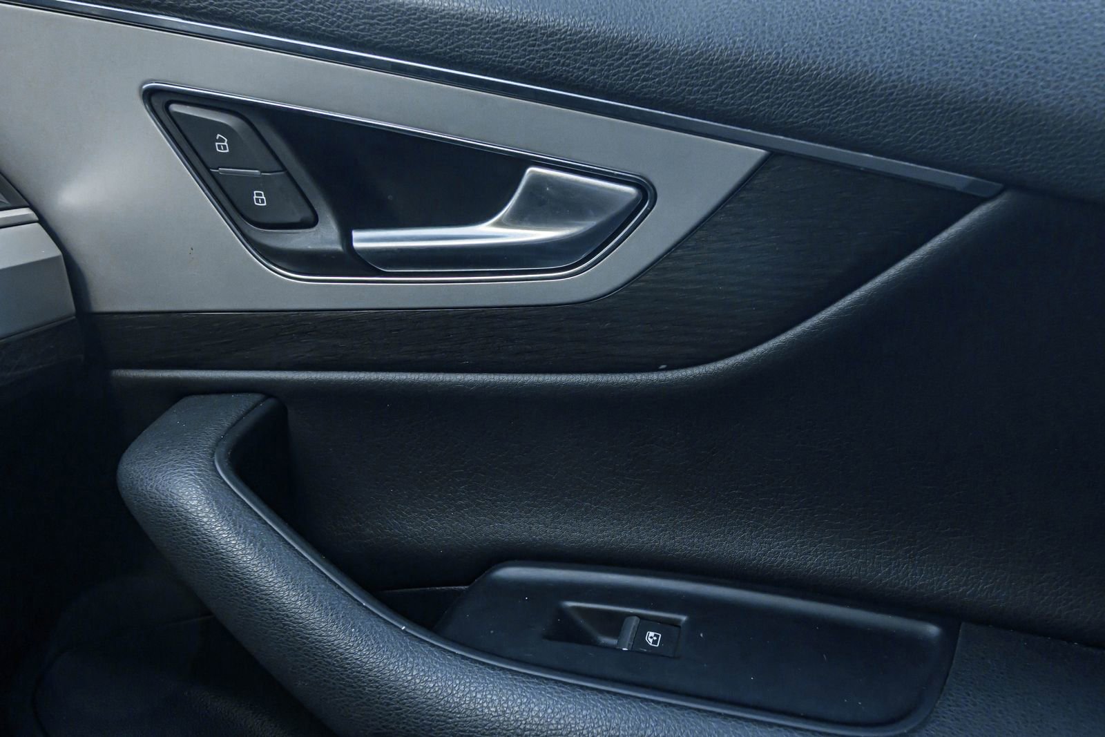 Used 2019 Audi Q7 2.0T Premium Plus image 24