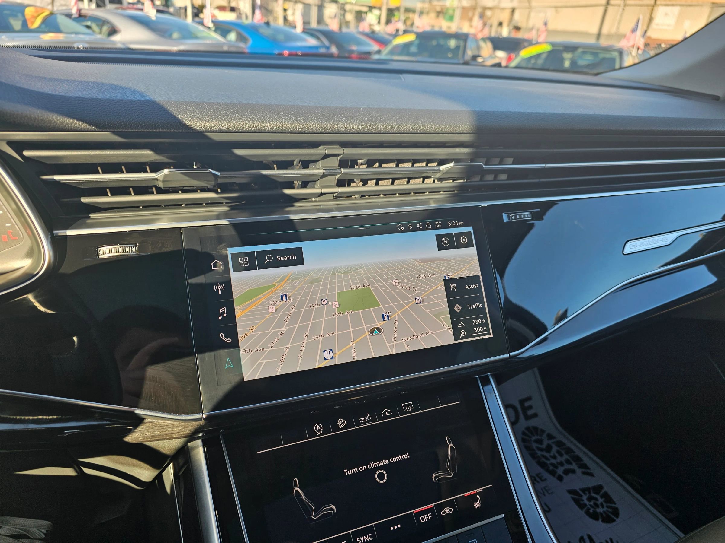 Used 2020 Audi Q7 3.0T Premium image 27