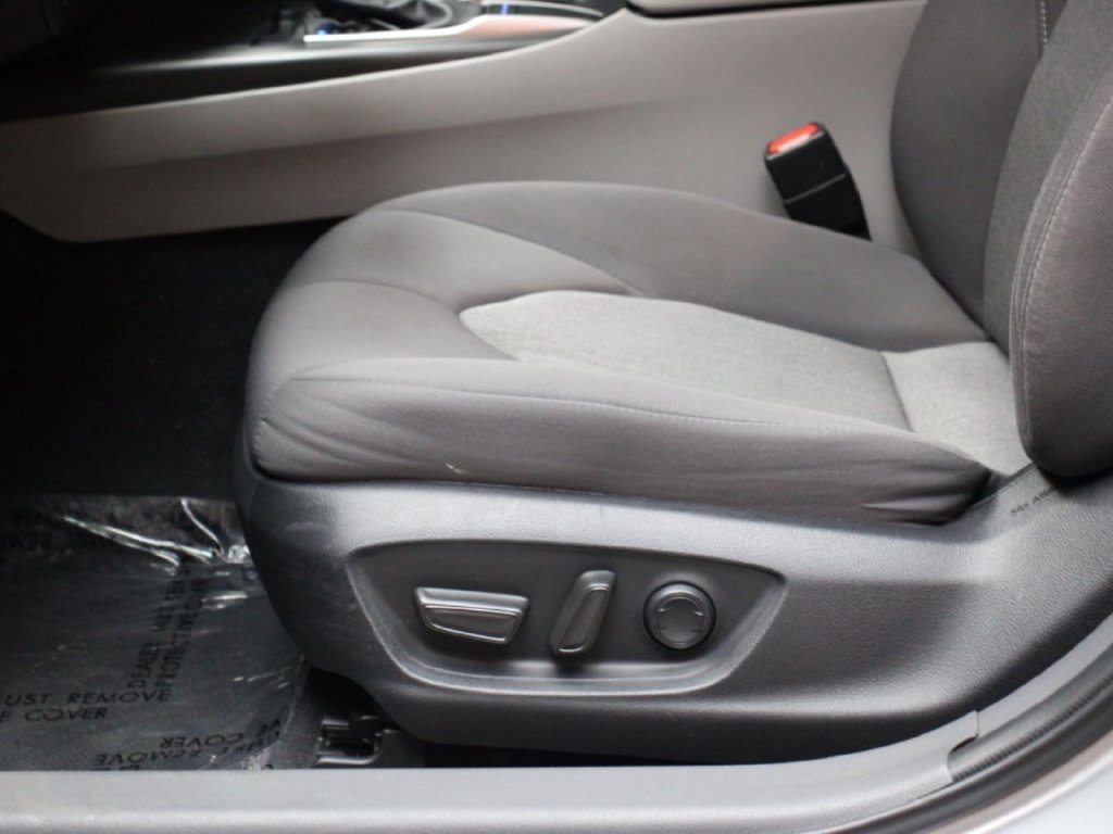 Used 2024 Toyota Camry LE FWD image 17