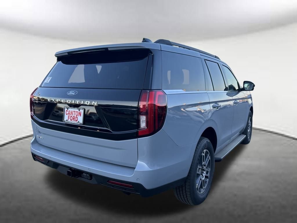 New 2025 Ford Expedition Active image 5