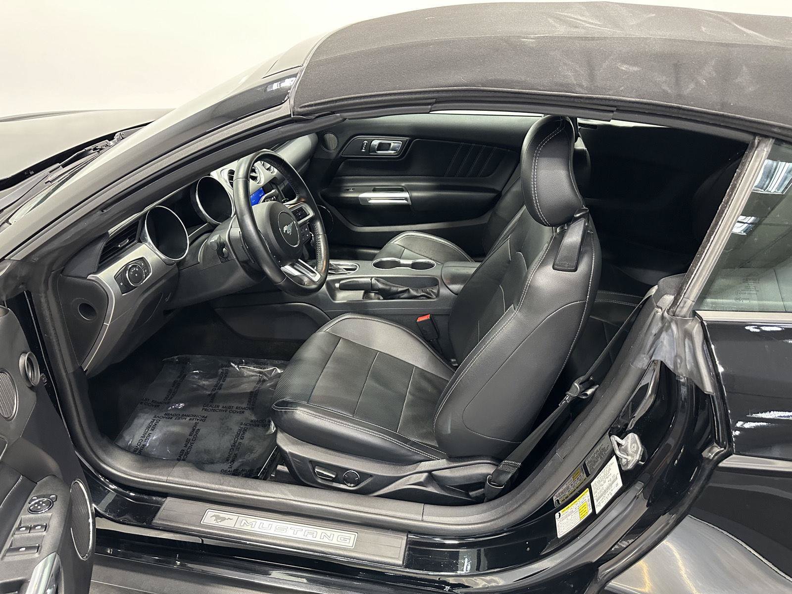 Used 2019 Ford Mustang Premium RWD image 15