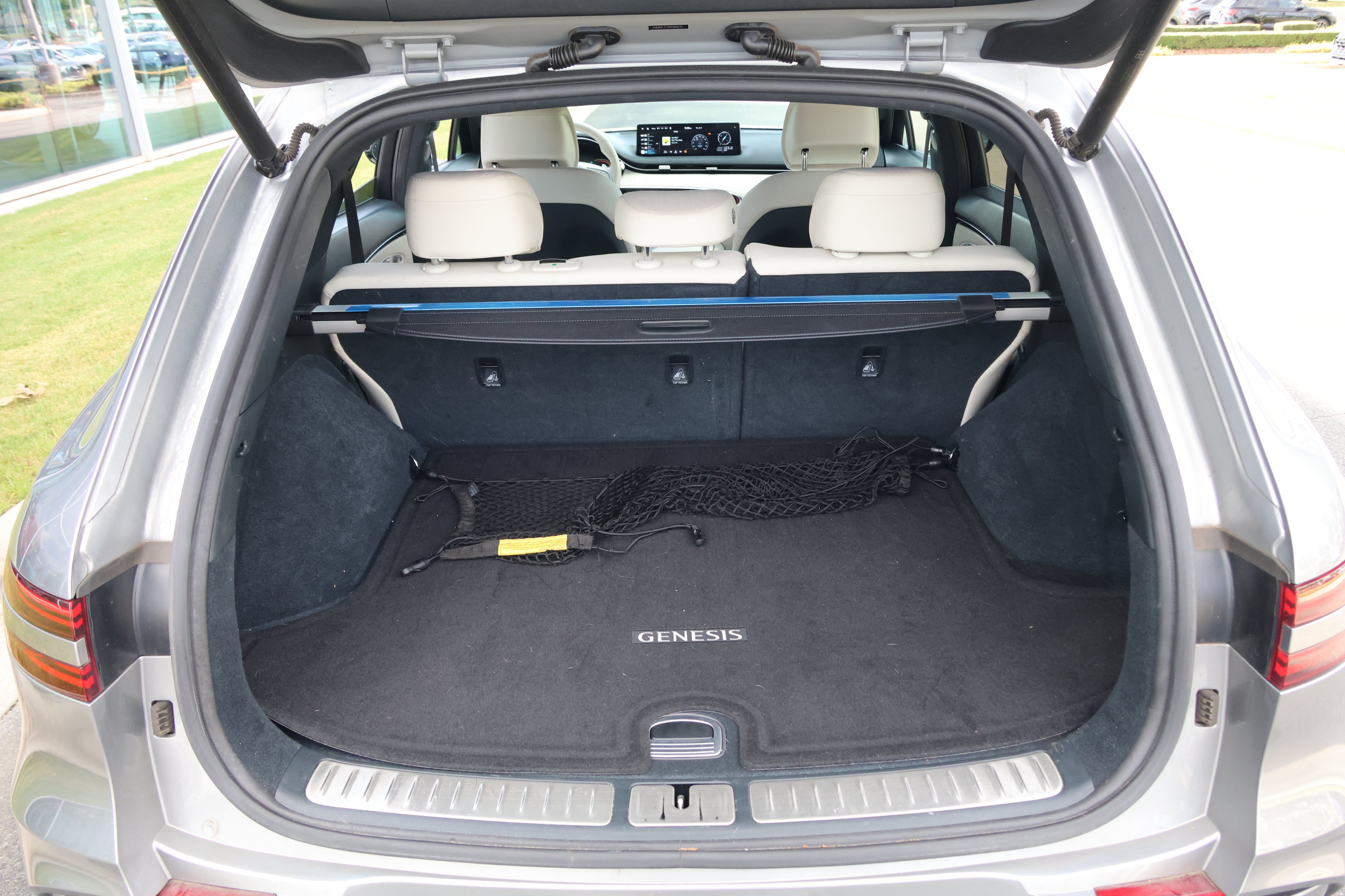 Used 2023 Genesis Electrified GV70 AWD/4WD image 37