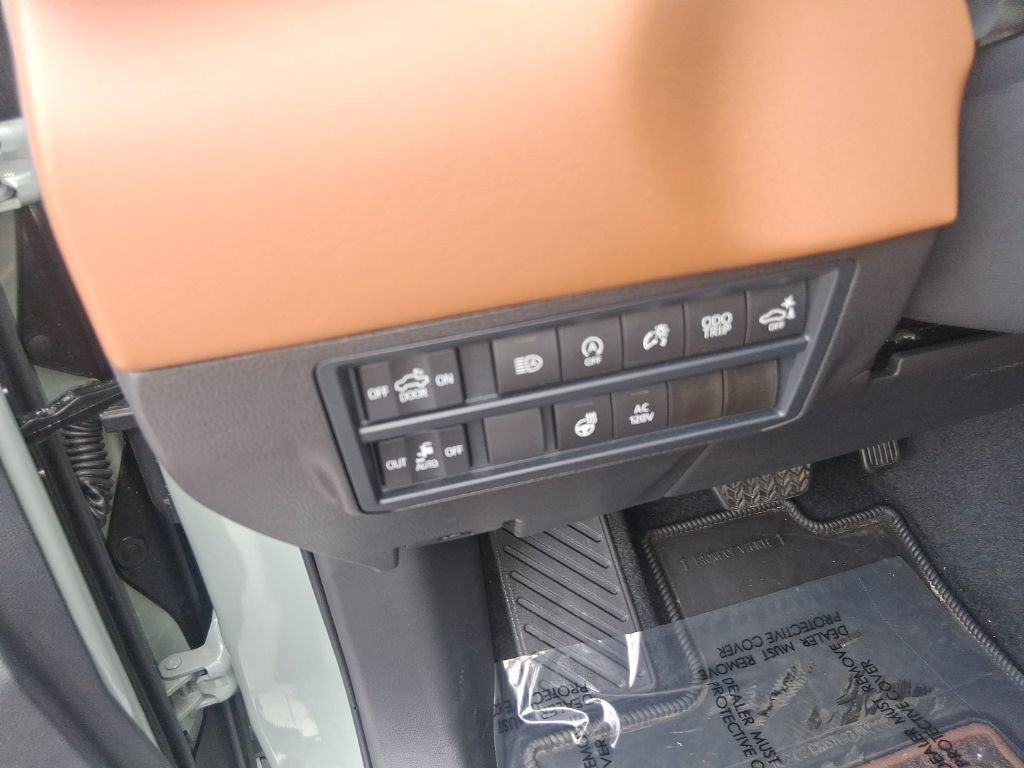 Used 2026 Toyota Tundra 1794 Edition AWD/4WD image 15