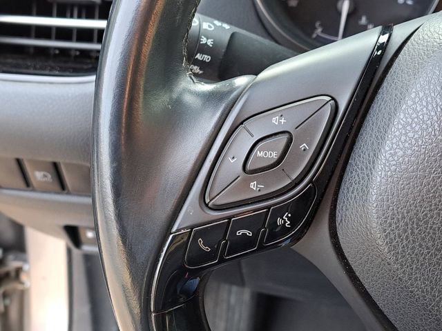 Used 2019 Toyota C-HR Limited image 9