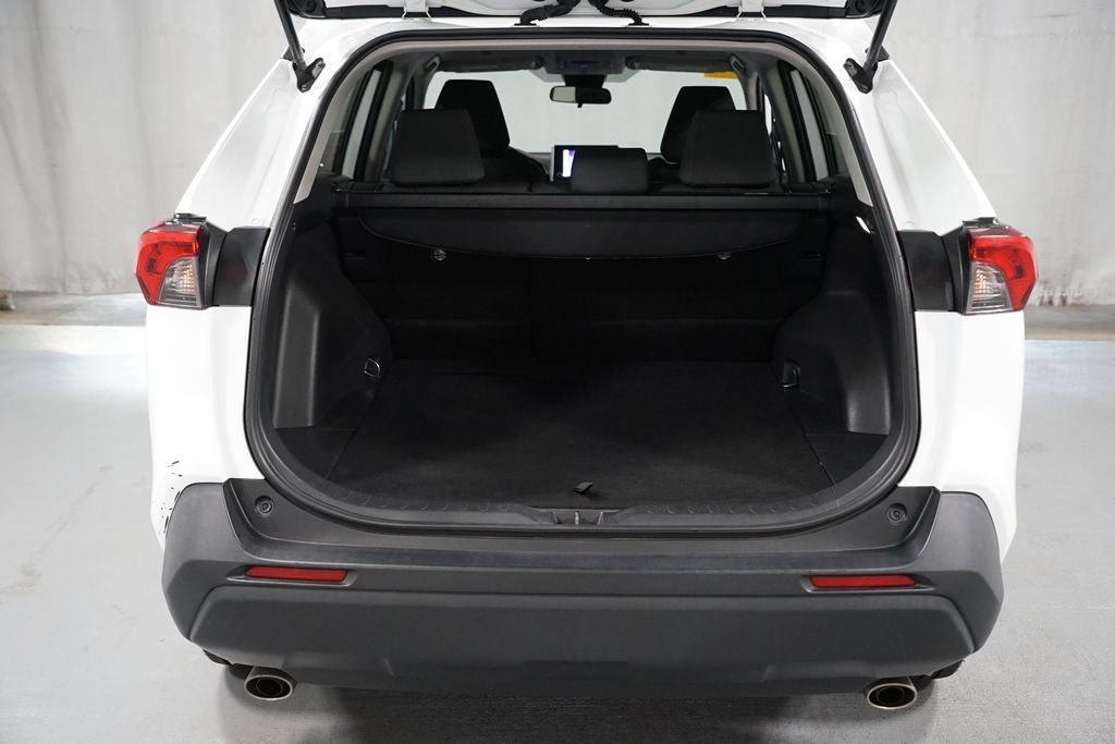 Used 2023 Toyota RAV4 XLE FWD image 34