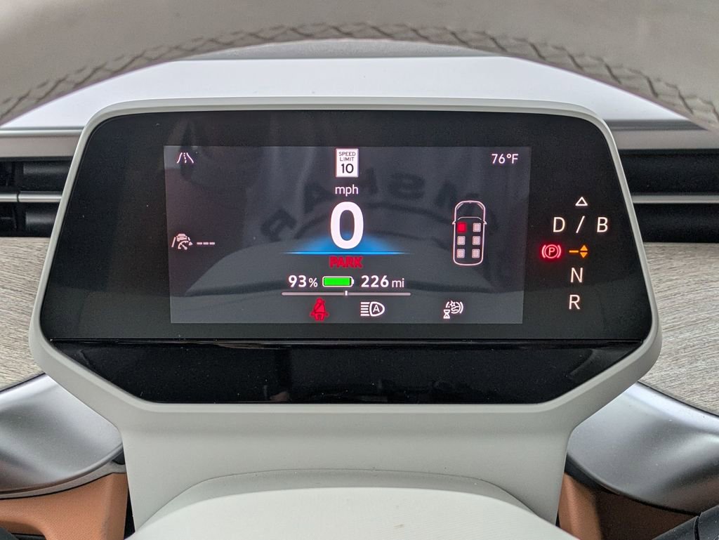 Used 2025 Volkswagen ID. Buzz 1st Edition AWD/4WD image 15