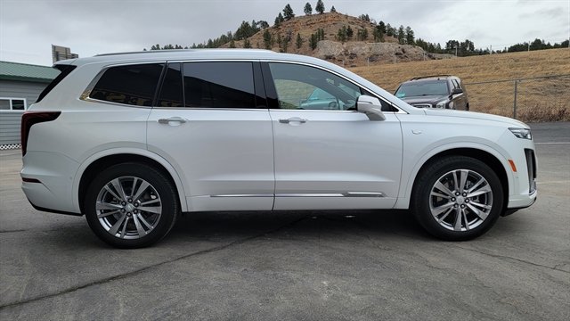 Used 2024 Cadillac XT6 Premium Luxury w/ Technology Package AWD/4WD image 5