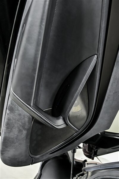 Used 2018 McLaren 720S RWD image 20