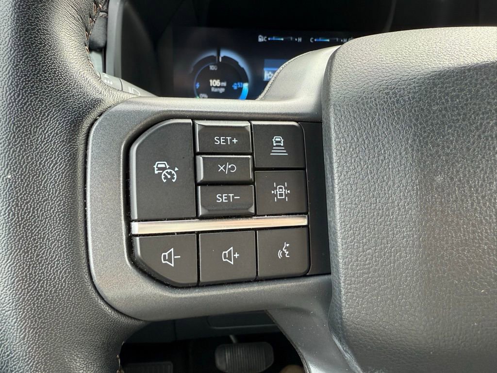 Used 2023 Ford F150 Lightning Lariat image 16