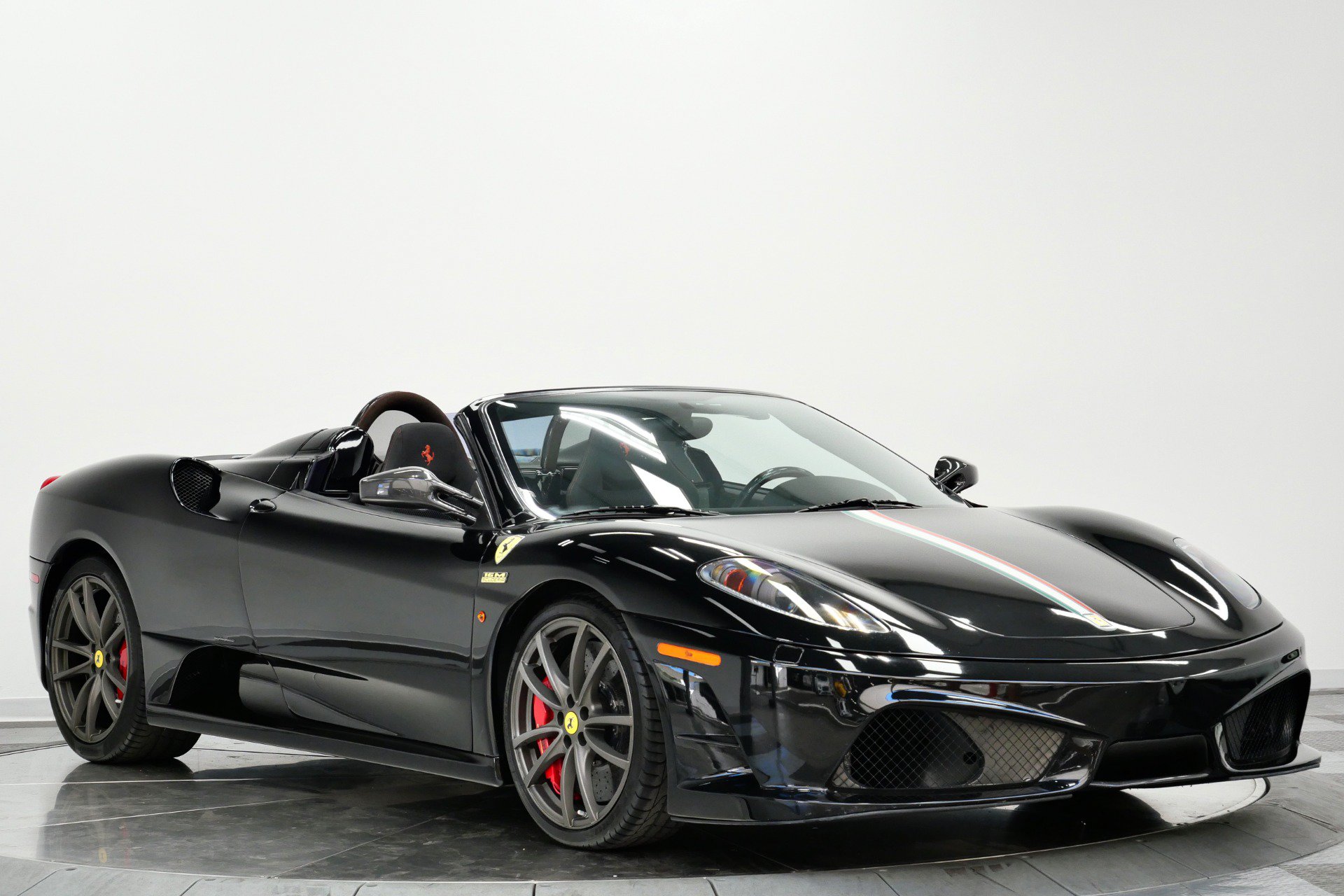 Used 2009 Ferrari F430 Scuderia RWD image 3