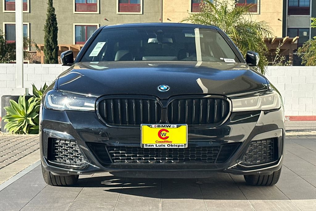 Used 2023 BMW 530e w/ Executive Package image 8