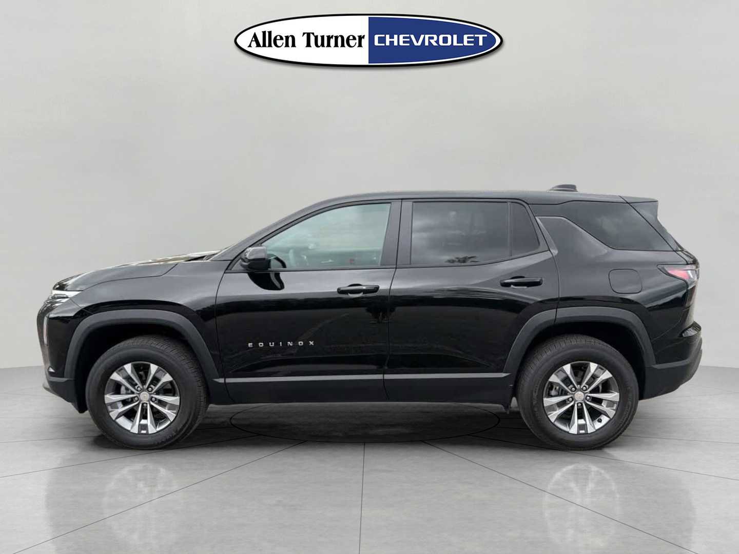 New 2026 Chevrolet Equinox LT w/ Convenience Package II FWD image 6