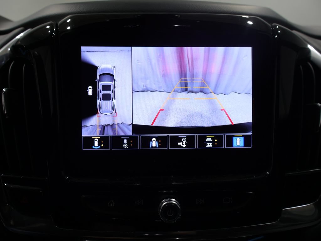 Used 2023 Chevrolet Traverse RS w/ LPO, Floor Liner Package AWD/4WD image 28