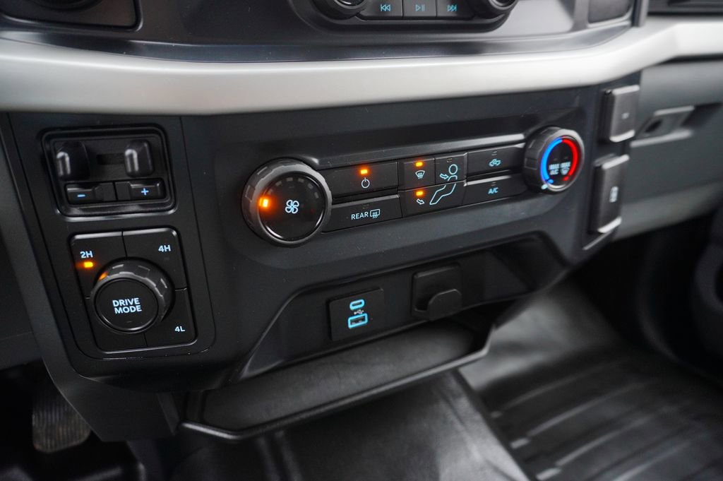 Used 2022 Ford F150 XLT w/ Trailer Tow Package image 18