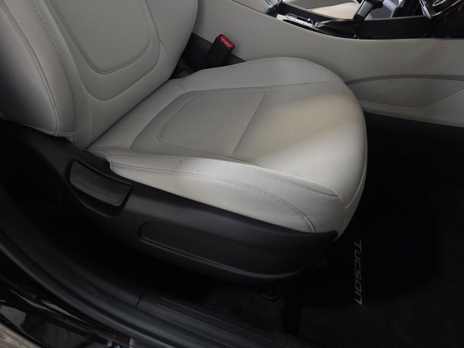 Certified 2025 Hyundai Tucson SEL image 34