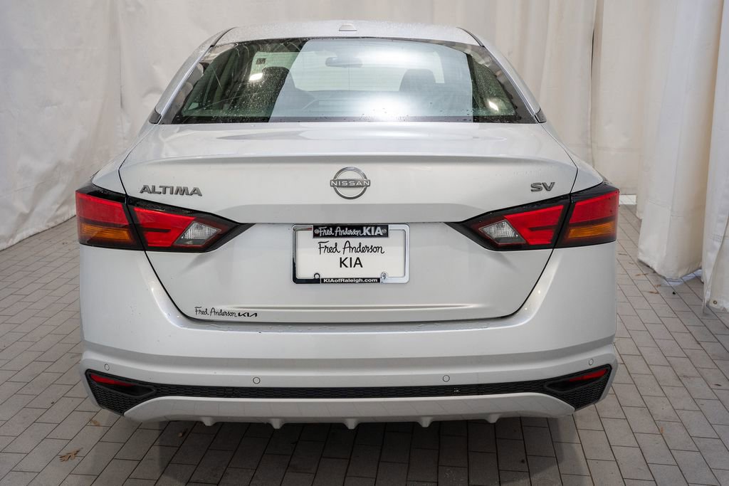 Used 2024 Nissan Altima 2.5 SV image 5
