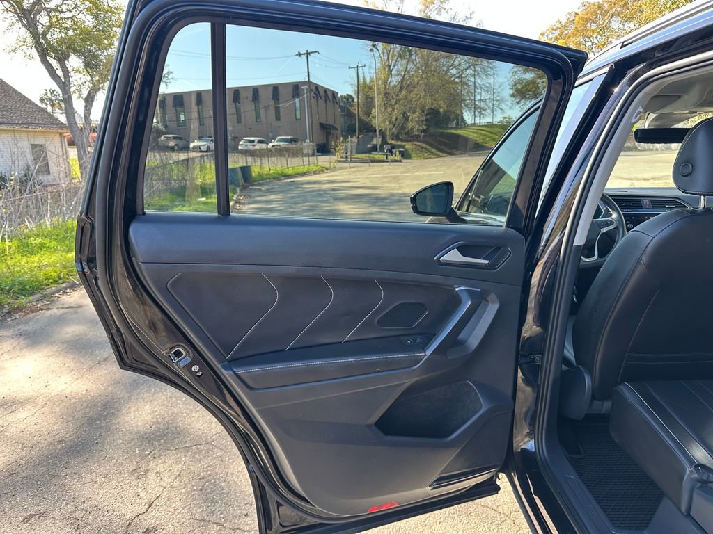Used 2023 Volkswagen Tiguan SE image 27