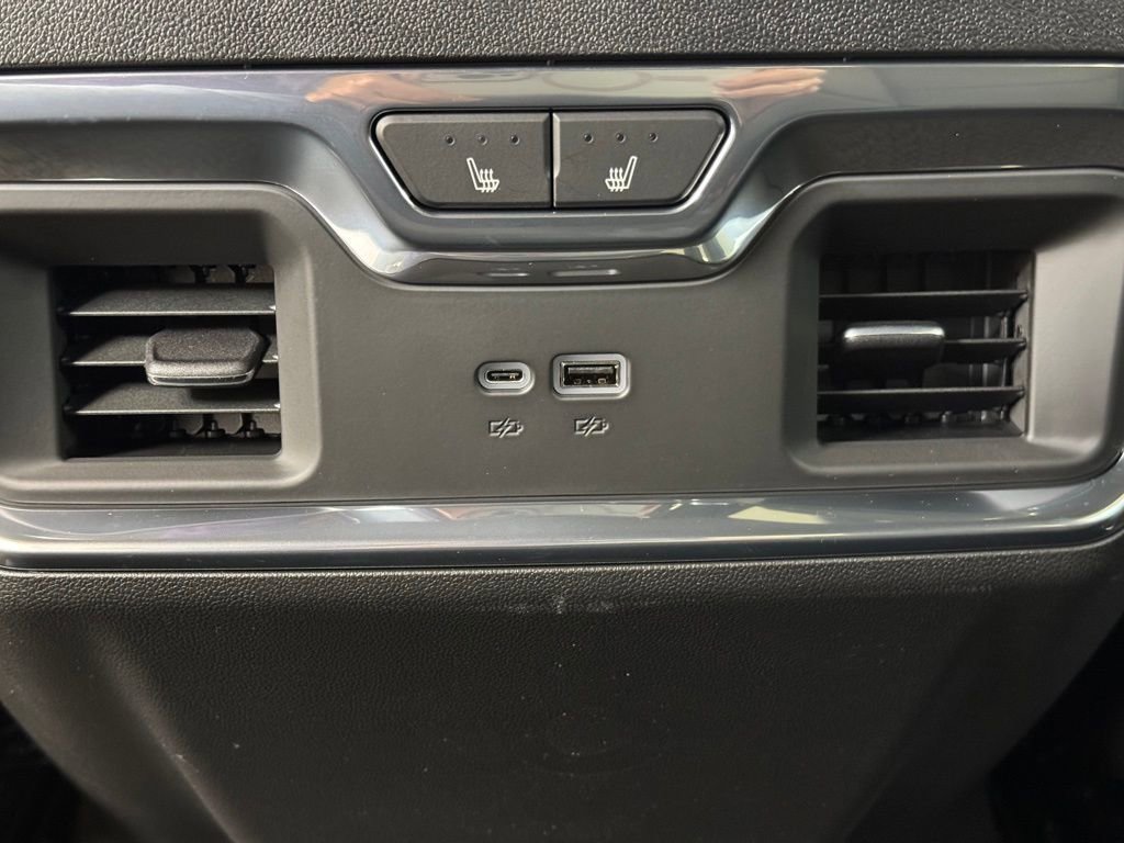 New 2026 GMC Sierra 3500 Denali w/ Technology Package image 19