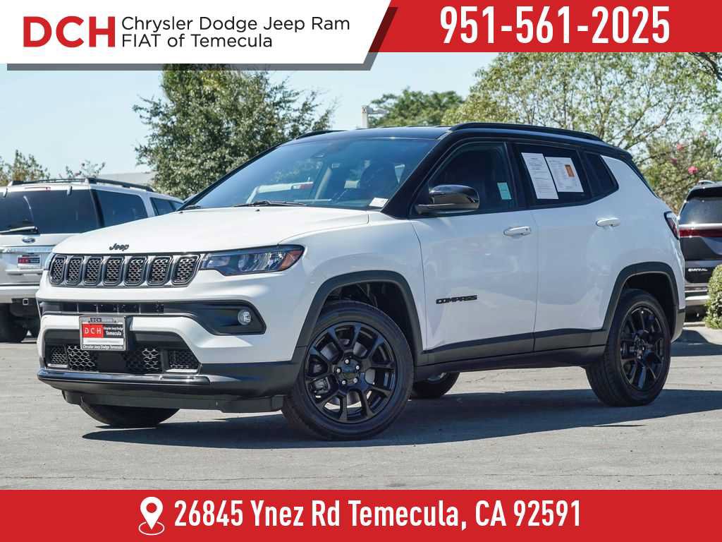 Certified 2023 Jeep Compass Latitude AWD/4WD image 1