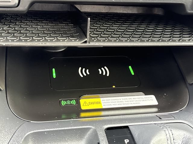 Used 2025 Toyota RAV4 XLE w/ Convenience Package FWD image 21