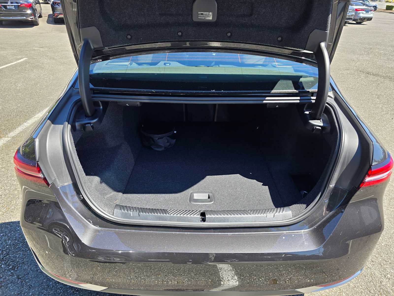 Used 2026 BMW i5 eDrive40 AWD/4WD image 16