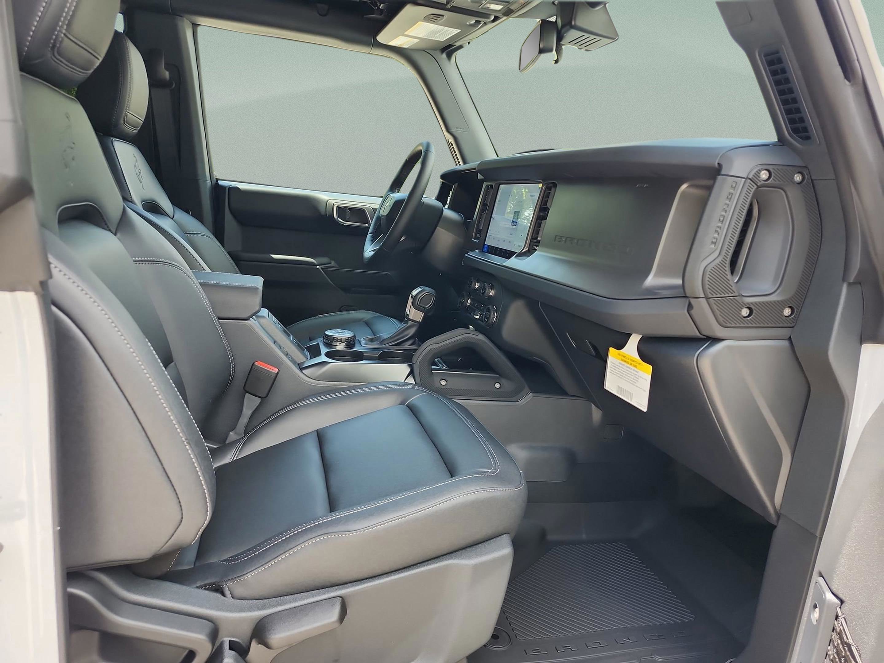 New 2025 Ford Bronco Badlands image 18