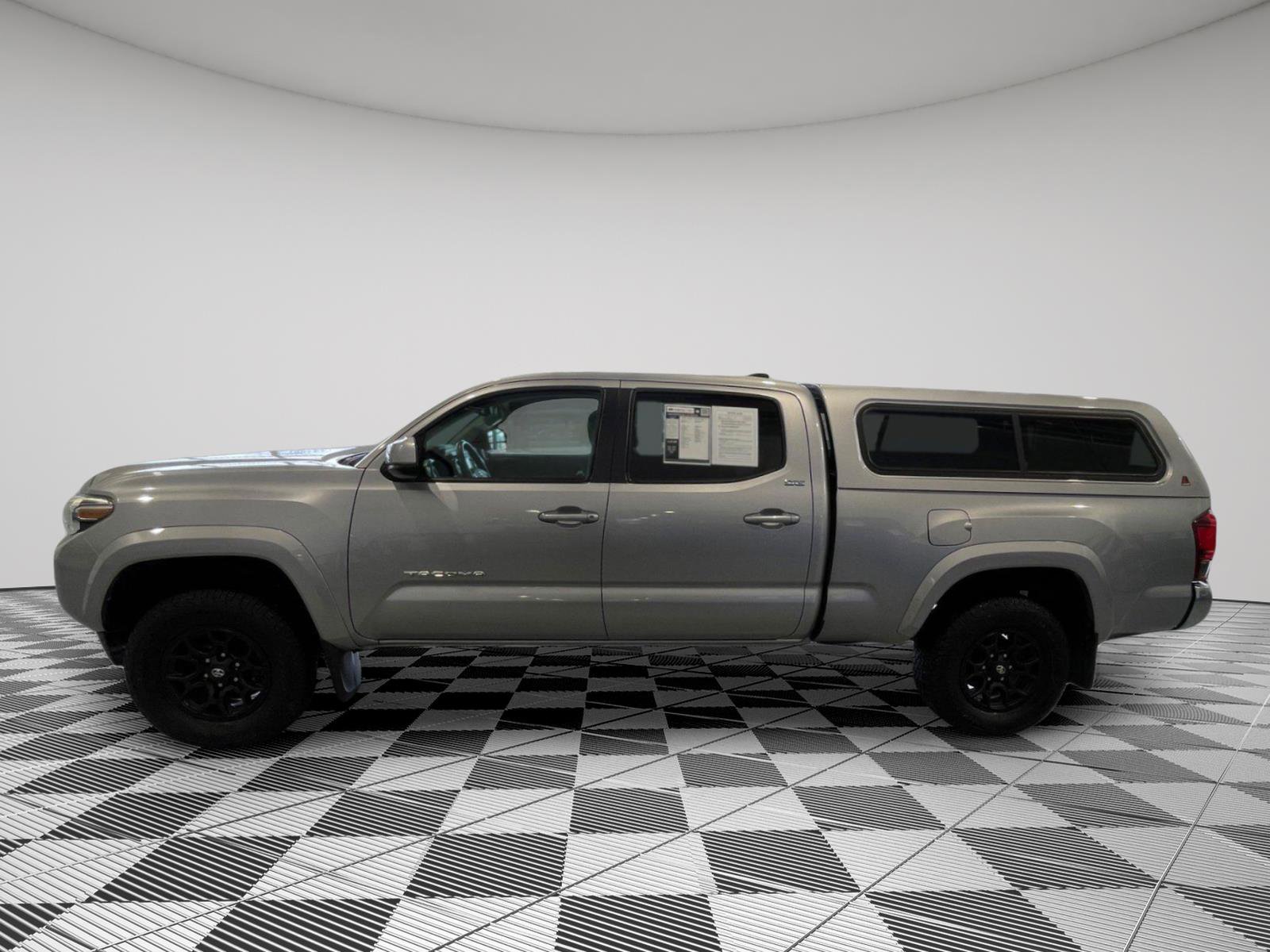 Used 2019 Toyota Tacoma SR5 image 7