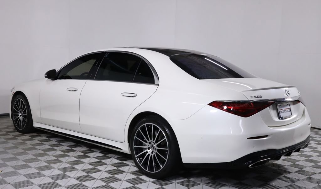Used 2022 Mercedes-Benz S 500 4MATIC w/ AMG Line Package image 5
