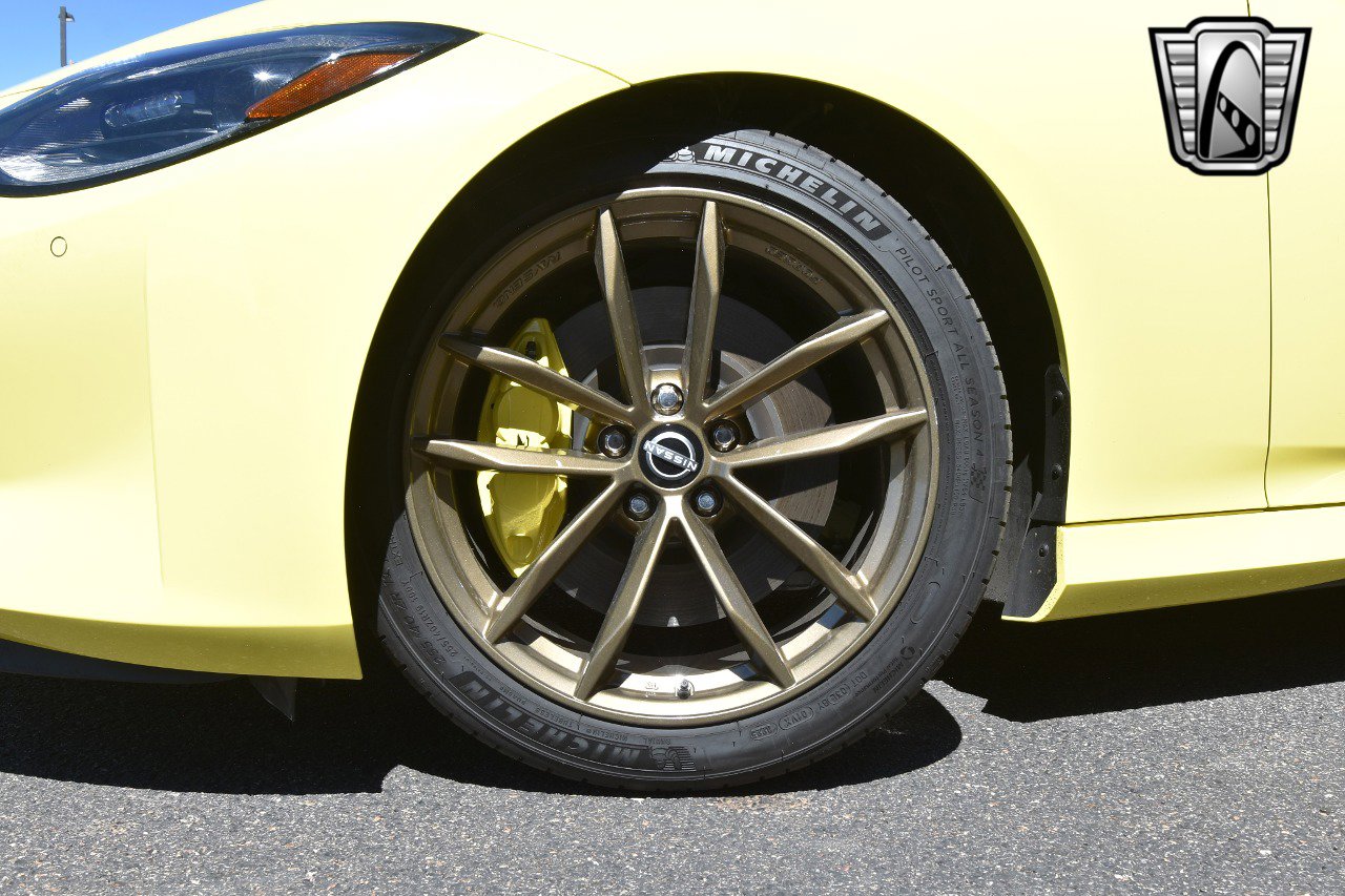 Used 2023 Nissan Z w/ Floor Mat Package (L93) image 10