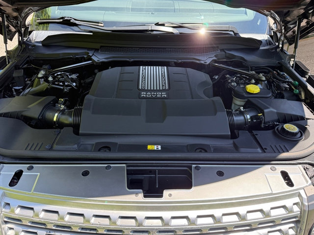 Used 2014 Land Rover Range Rover Supercharged AWD/4WD image 9