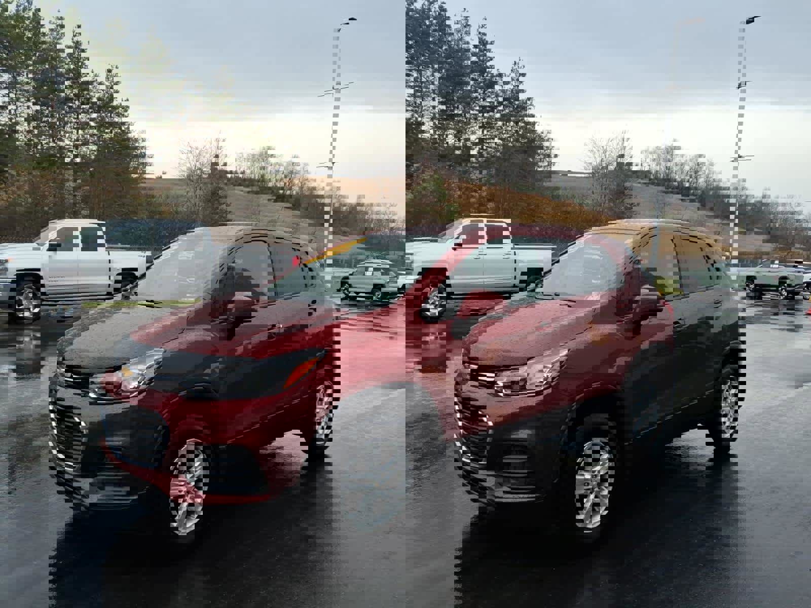 Used 2021 Chevrolet Trax LS w/ Tint and Cruise Package image 4