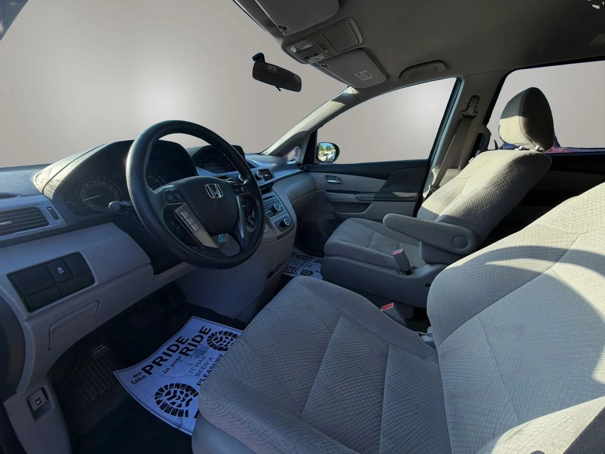 Used 2014 Honda Odyssey LX image 22