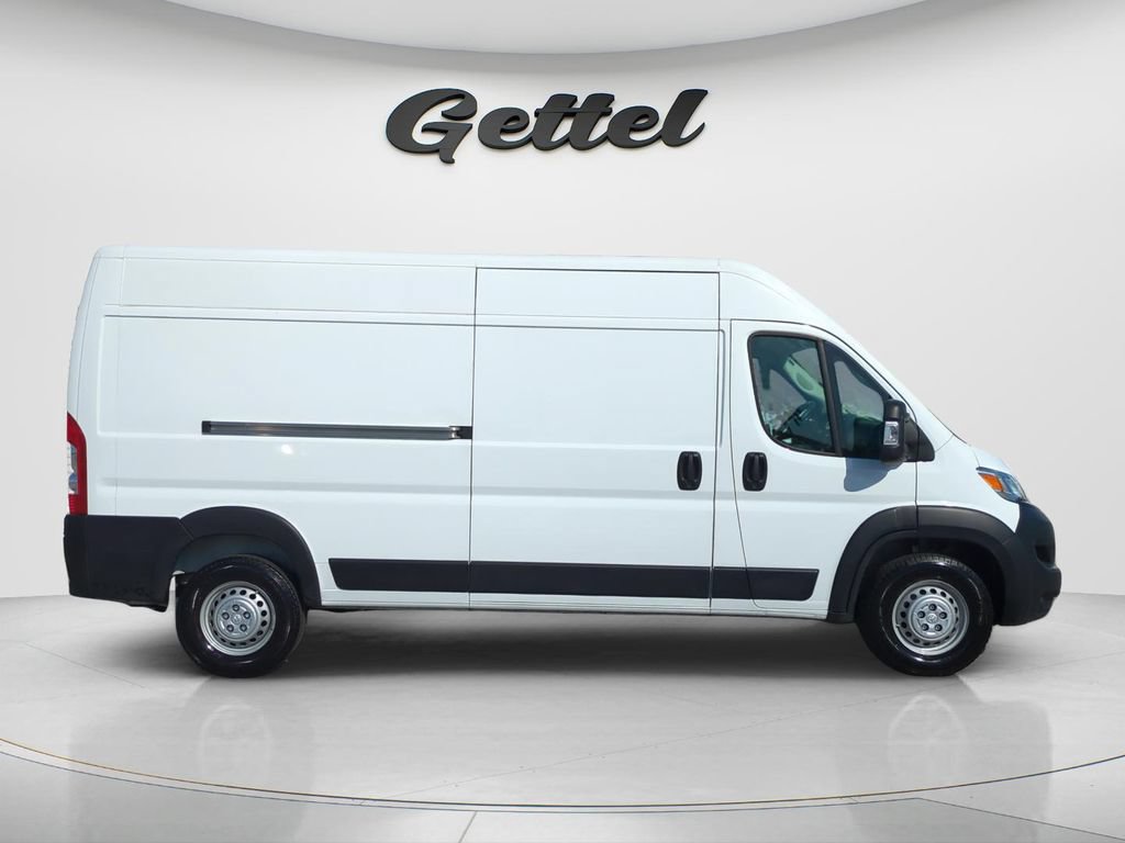 Used 2024 RAM ProMaster 2500 w/ Convenience Group FWD image 4