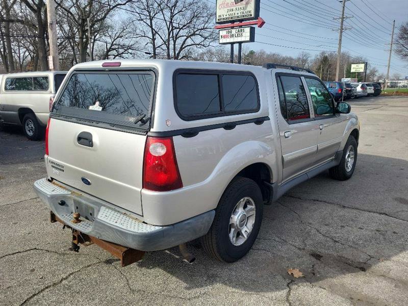 Used 2004 Ford Explorer Sport Trac 4x4 image 2